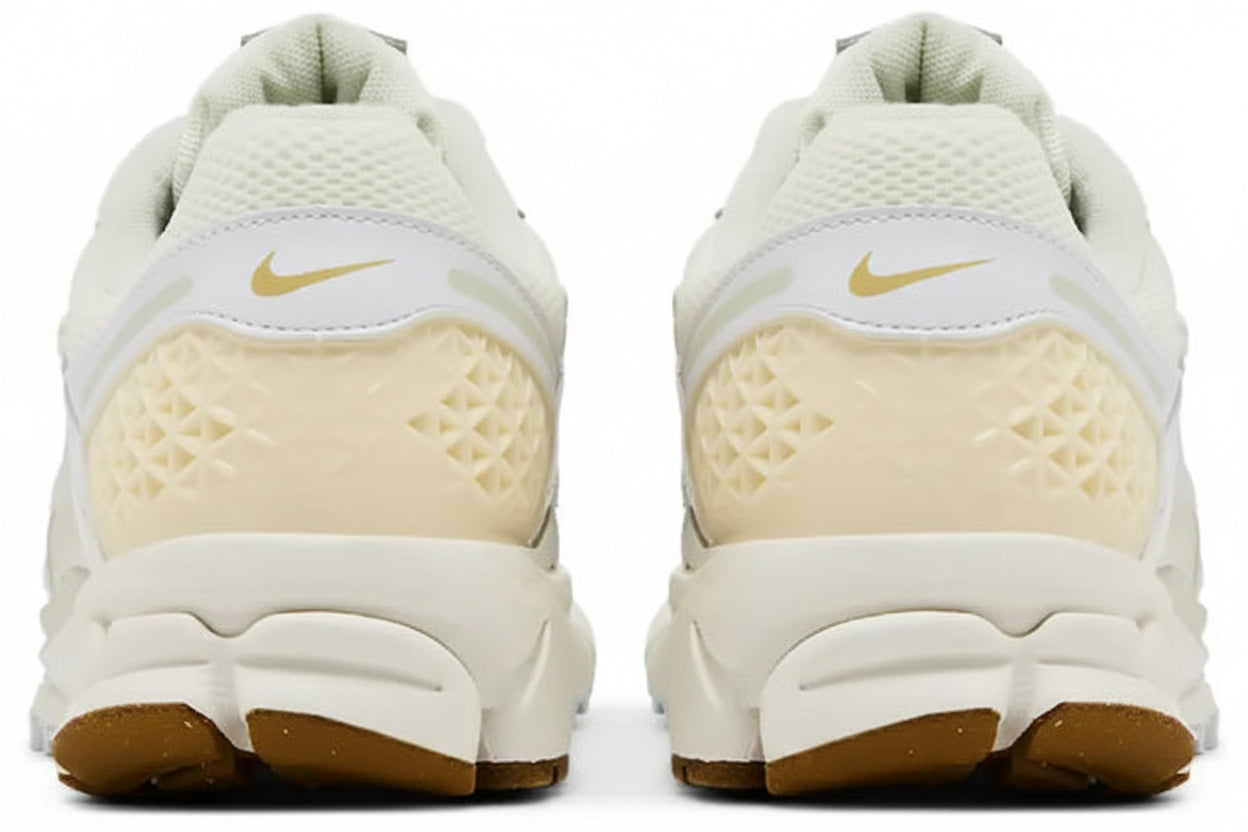 Wmns Air Zoom Vomero 5 'Sail Buff Gold'