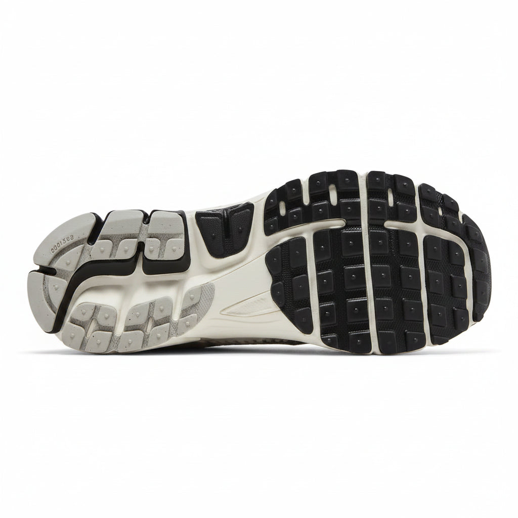 Wmns Air Zoom Vomero 5 'Photon Dust Black'