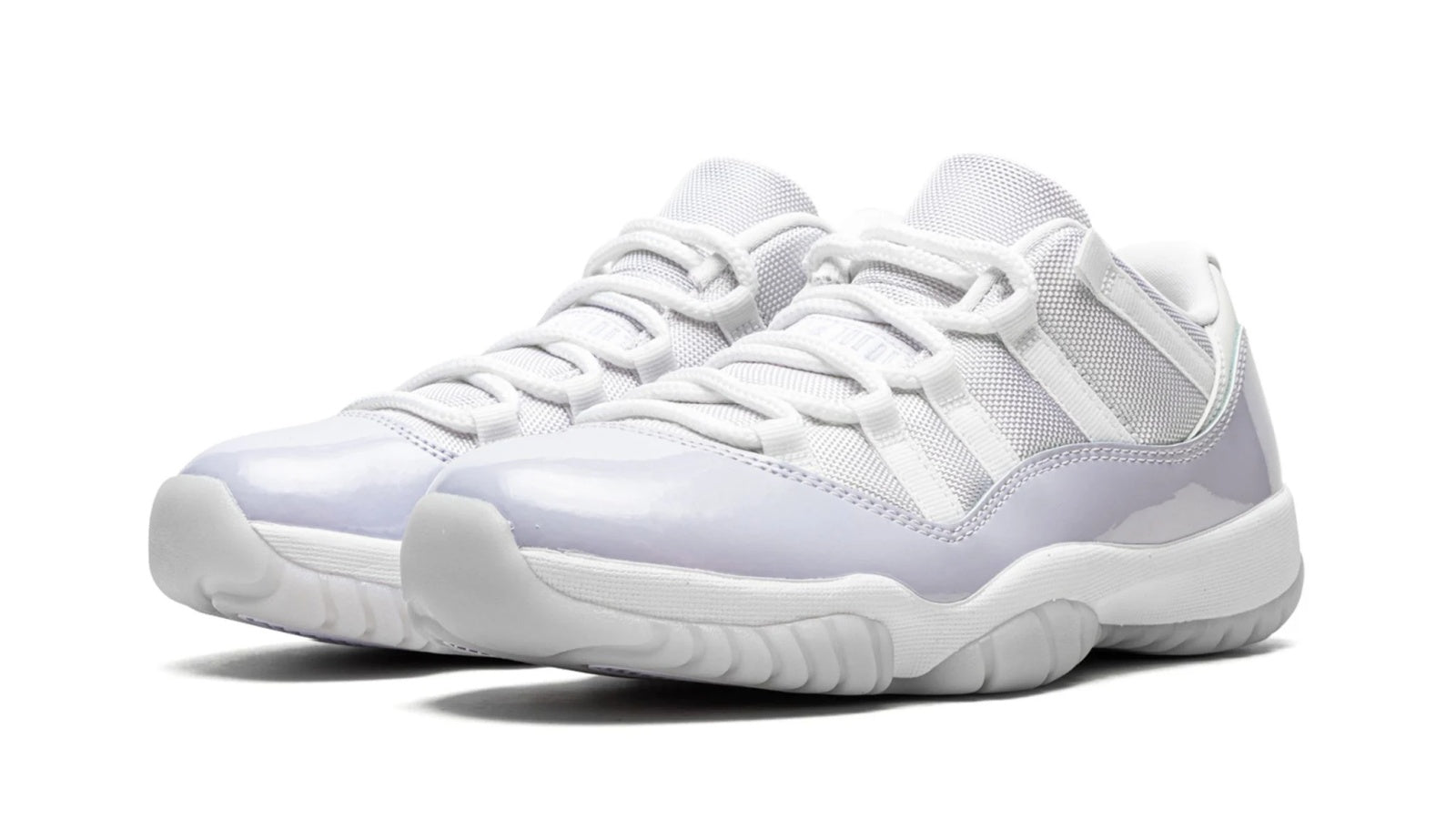 AIR JORDAN 11 LO WMNS "Pure Violet"