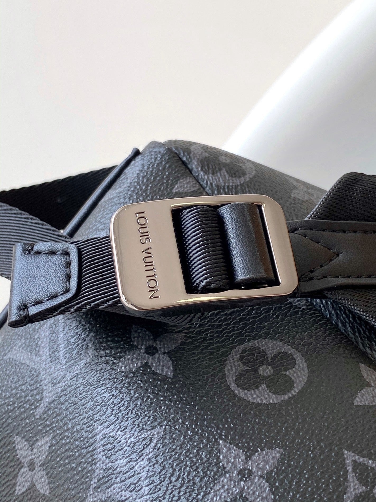 Discovery PM Monogram Eclipse Backpack Gray - Bag | LOUIS VUITTON