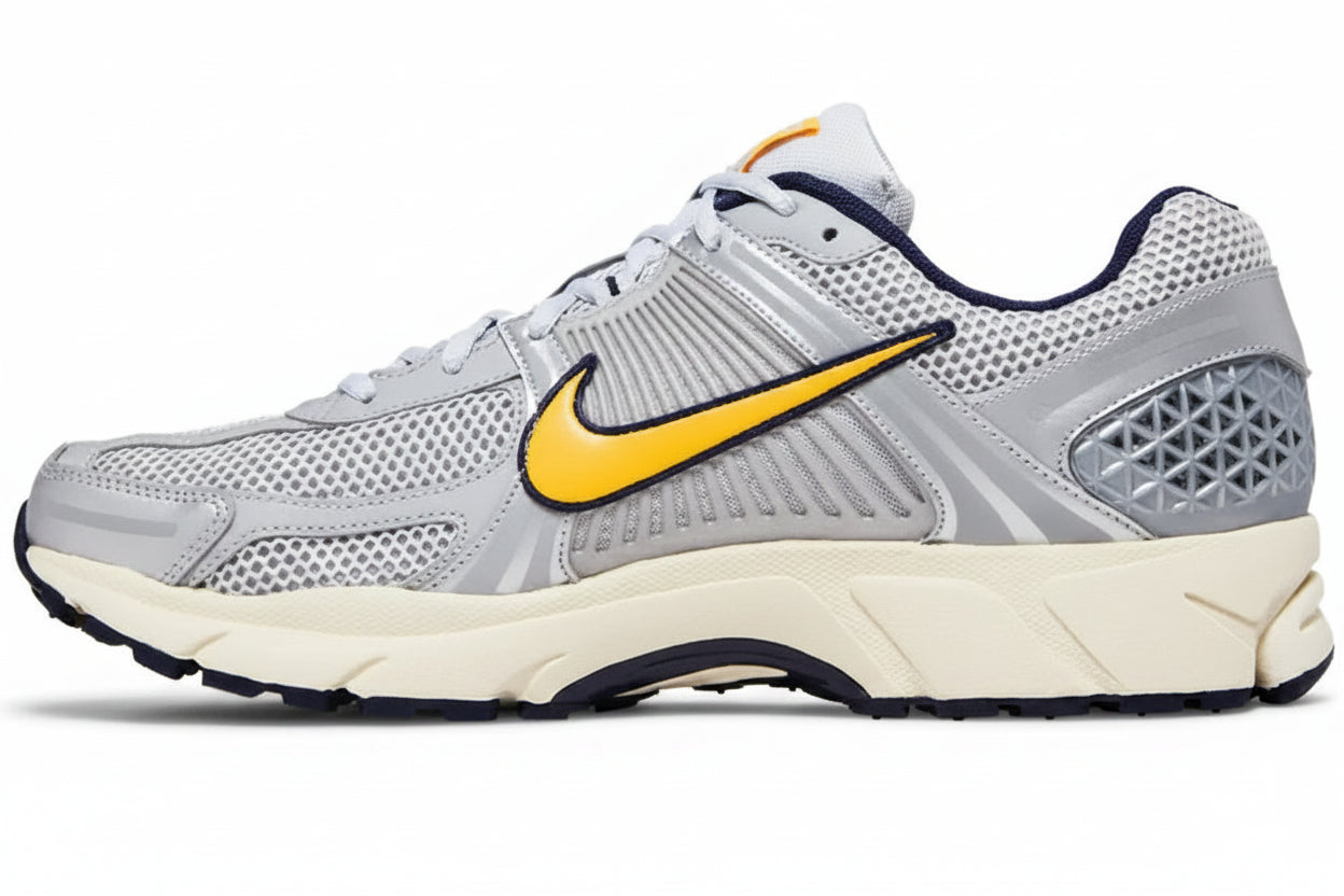 Air Zoom Vomero 5 'Platinum Laser Orange