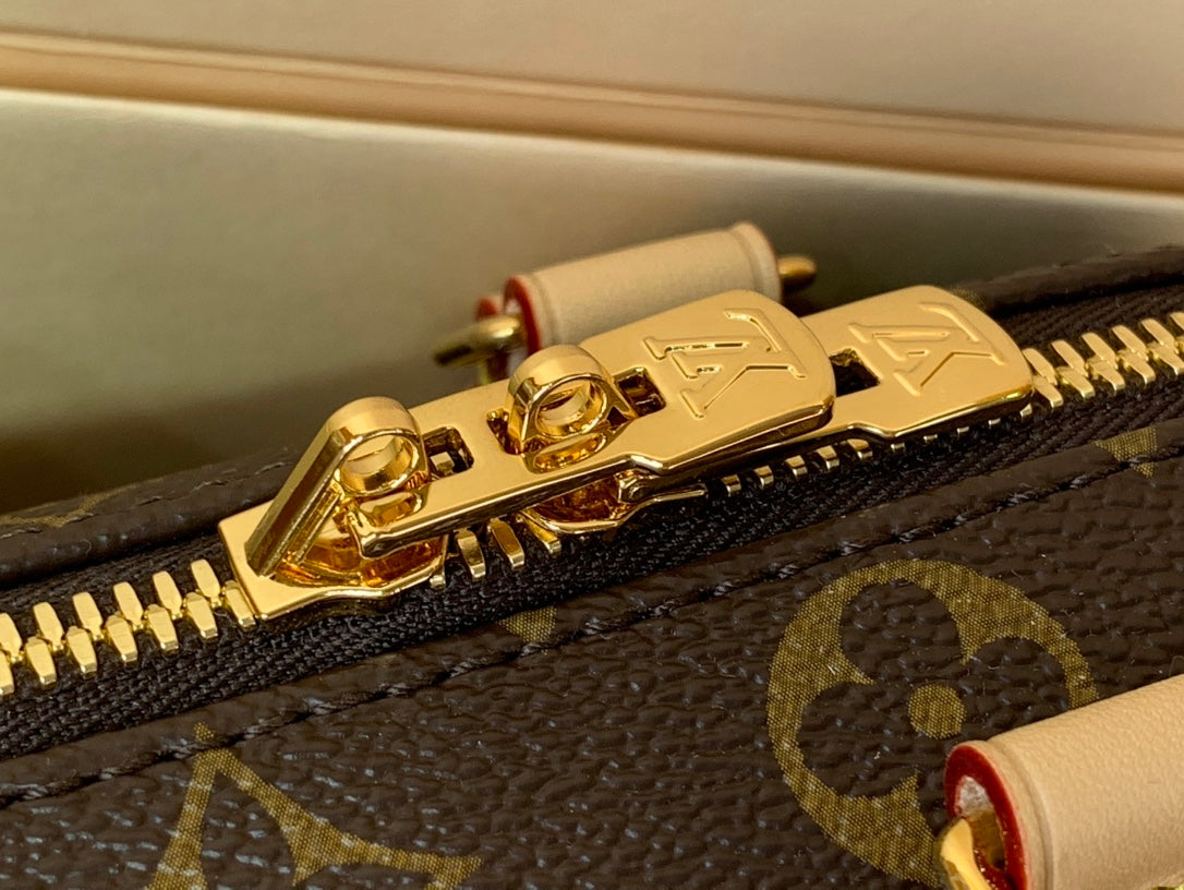 Louis Vuitton Monogram Speedy 20 M46222 125405641