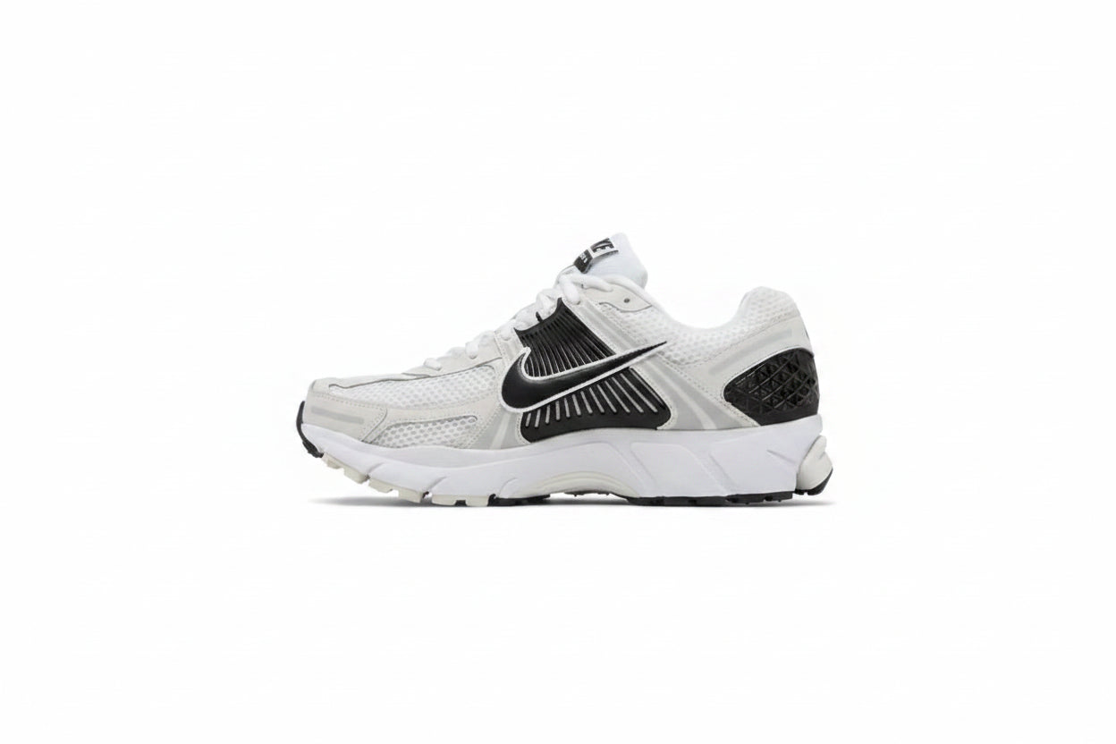 Air Zoom Vomero 5 'White Black'